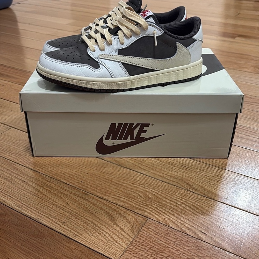 Men Size 9 Travis Scott